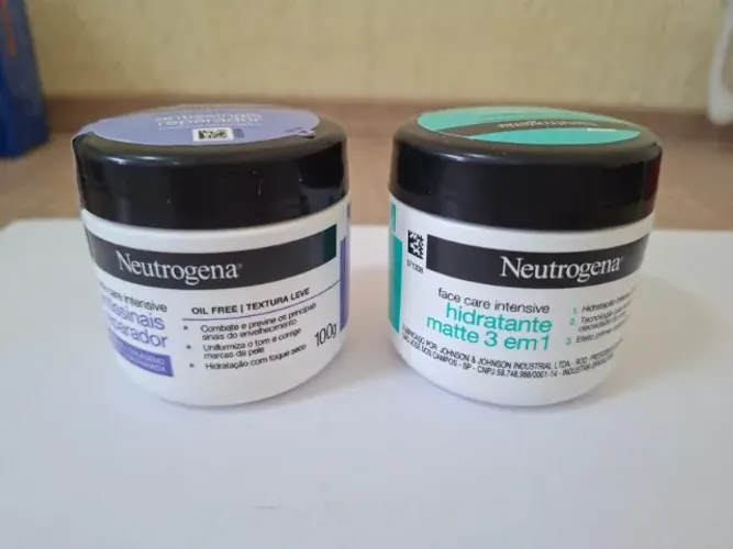 Creme Facial Neutrogena Face Care Intensive