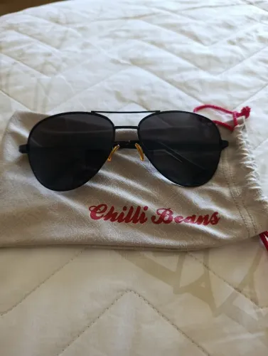 Óculos Escuros Chilli Beans Estilo Ray-Ban - Lente Fumê e Armação Preta
