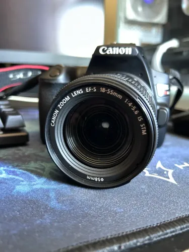 Canon SL3 IMPECÁVEL 