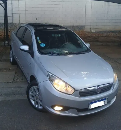 Fiat Grand Siena Essence Dual. 1.6 Flex 16V 2014