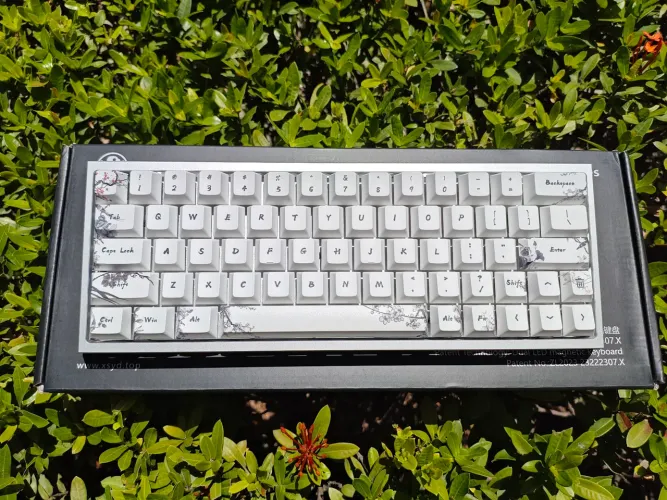 Everglide AE64 PRO Branco / Novo / Switches Novos (Som Absurdo)