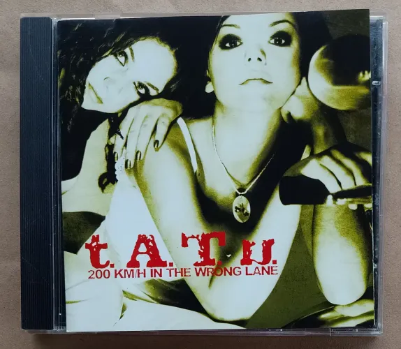CD's T.A.T.U., Boney M, Scorpions, Australian Crawl e outros