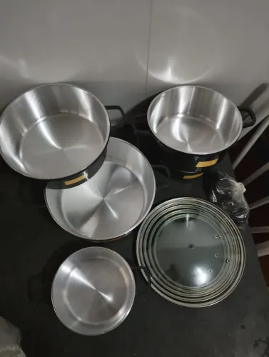 Conjunto de panela novo