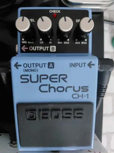 Boss CH-1 chorus