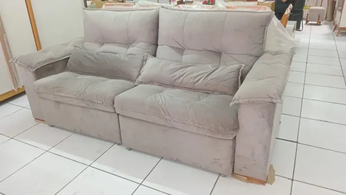 Sofá 2mt mola ensacada retrátil semi novo
