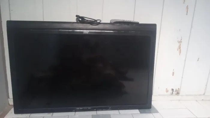Vendo TV 42 polegadas 