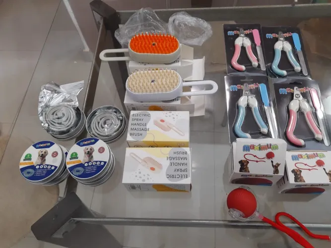 Pet shop, bolinha interativa, kit cortador de unha escova c/vapor coleira antipulga atacad