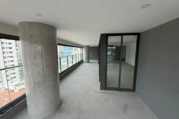 Imóvel para venda tem 211 metros quadrados com 4 quartos em Campo Belo - São Paulo - SP