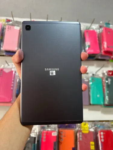 Vendo tablet Samsung a7 li-te com caixa