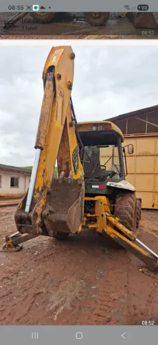 Retro escavadeira jcb