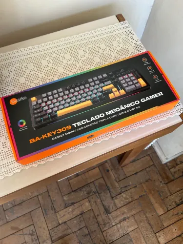 Teclado mecânico gamer