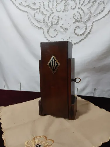 Antigo Metrônomo Art Deco Alemão Wittner Caixa De Madeira