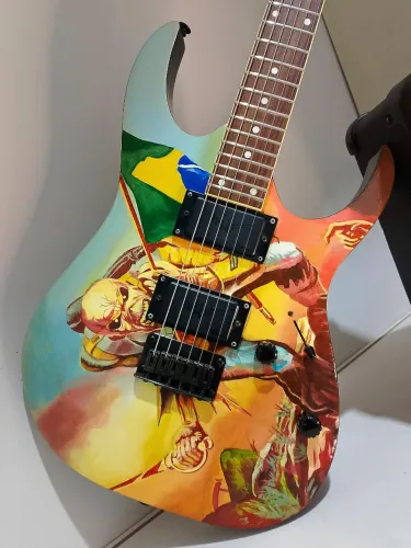 Superstrato Ibanez GRG 121 RX BK costumizada 