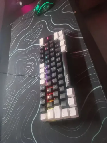 Teclado mecânico switch marrom, mouse e Mousepad 70x40cm gamer