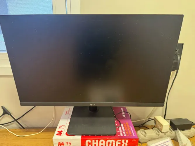 Desapego monitor LG
