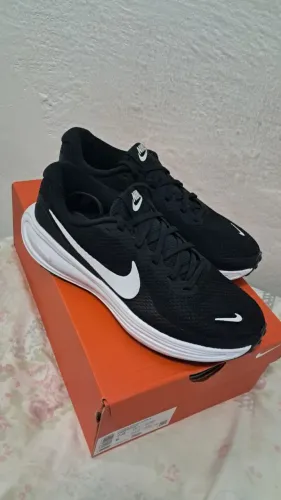 Tênis Nike Revolution 8 - número 37