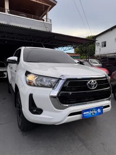 Toyota Hilux CD SRV 4X4 2.8 TDI Diesel Aut. 2024