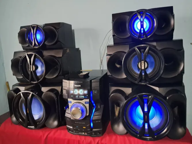 Som Philips 1600W MAX SOUND!!!