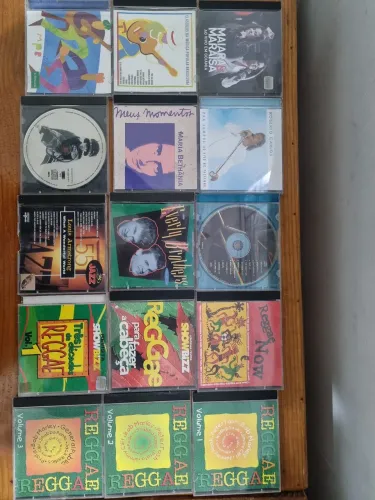 Cd's diversos Pink Floyd, Jamiroquai e outros.....