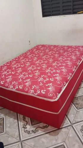 CAMA BOX CASAL VERMELHA
