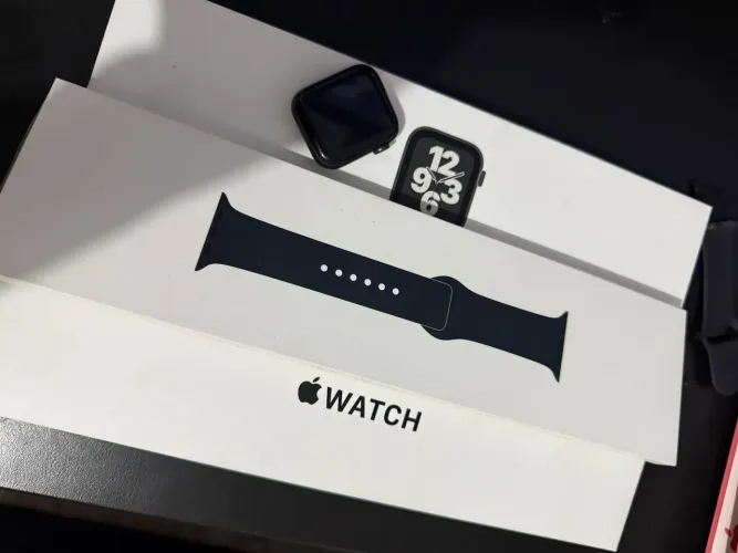 Apple Watch SE 2. 40 mm retira de peças ou trocar bateria