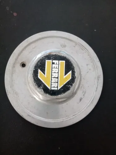 2 Calotas centrais para rodas antigas Fusca modelo Ferrari F40