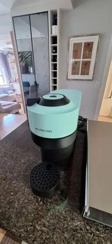 Máquina de Café Nespresso Vertuo