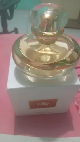 vendo este perfume lilly