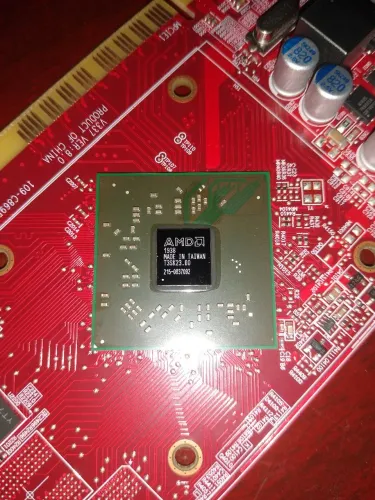 Vendo ou troco AMD R7 430 2gb gddr5 Oem