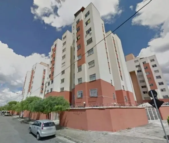 Aluguel de Cobertura no Santa Mônica: 3 Quartos e 2 Vagas