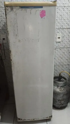Geladeira 250 obs: falta gás