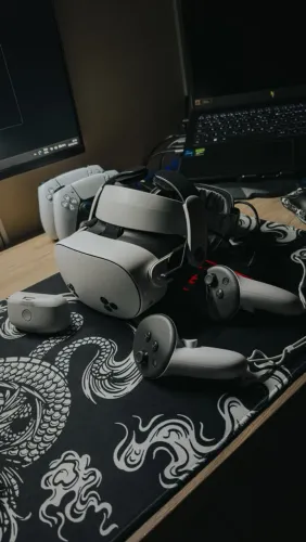 Meta Quest 3S + BOBOVR M3 Pro