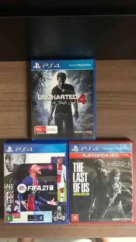 Kit 3 Jogos PS4 Originais - Uncharted 4 + FIFA 21 + The Last of Us