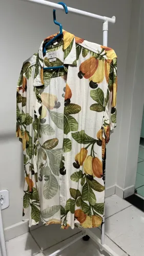 Camisa estampa tropical