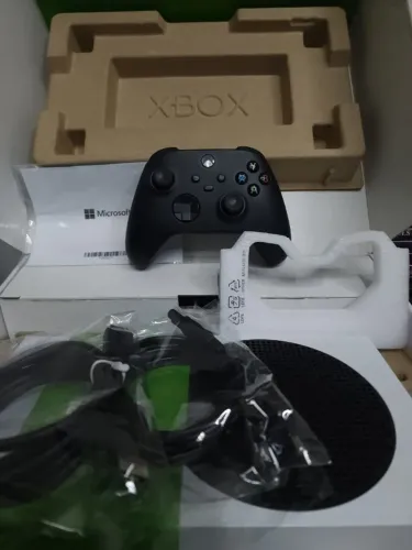 Xbox Series S 512GB | Controle Preto, Caixa e Nota Fiscal