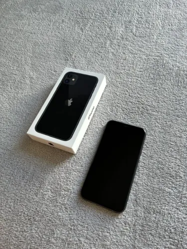 VENDO IPHONE 11 64GB - Preto Tudo funcionando perfeitamente