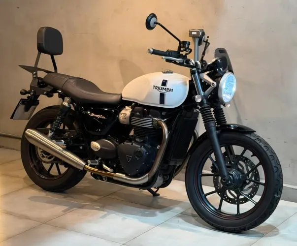 Triumph street twin 900cc 2019