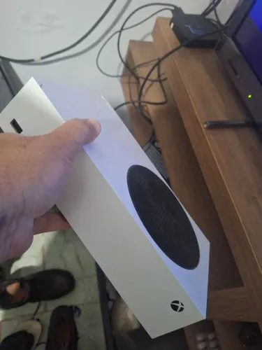 Vendo xbox series s somente dinheiro 