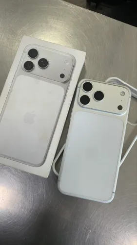 iPhone 17 Pro Max 256Gb na garantia até Apple 