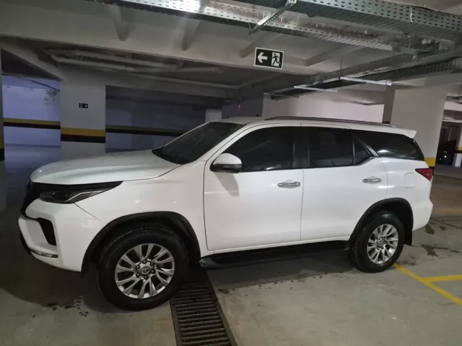 Toyota Hilux SW4 SRV 4X2 2.7 Flex 16V Aut. 2021