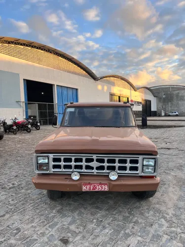 Ford F-1000 Super Diesel / Super Diesel Turbo 1985