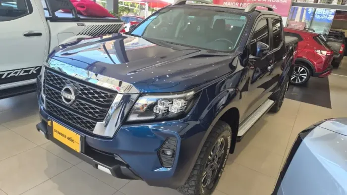 Nissan Frontier XE CD 4X4 2.3 Bi-TB Diesel Aut. 2024