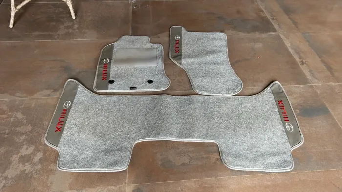 Tapete de luxo Hilux