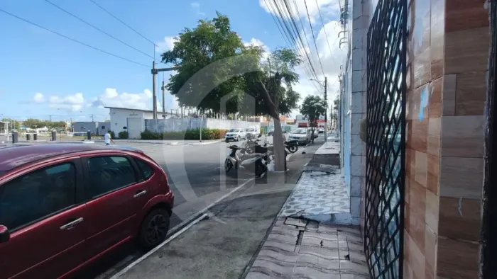 Casa residencial à venda no Bairro Industrial, próximo ao Aracaju Parque Shopping