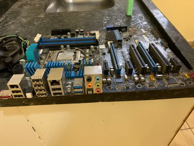 Placa-Mãe Intel DP67BG "Extreme" Series - Socket LGA 1155 ( vendo ou troco )