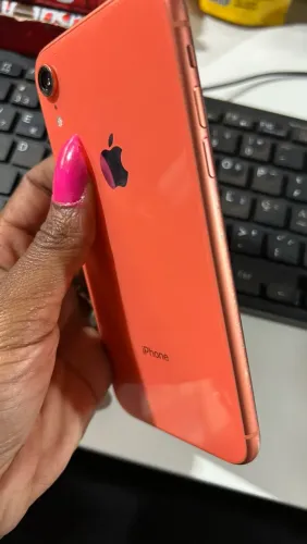Vendo IPhone XR ! 500 reias,câmera traseira quebrada