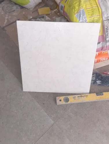 Piso cerâmica marca vivence 17 metros de piso