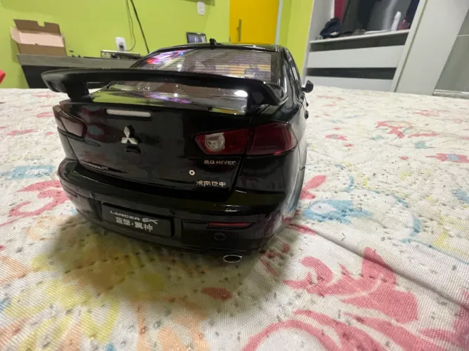 Miniatura lancer 1/18 paudi models ,miniatura rara 