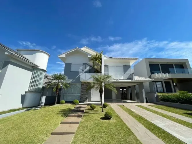 Casa em Condomínio 217.39M² - para Alugar