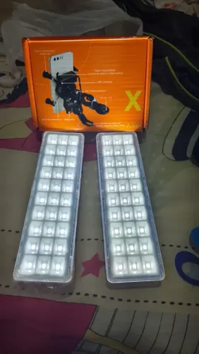 Vendendo esses objetos ambos novos